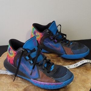 Nike Kyrie Flytrap 5 Tie Dye Multicolor Youth Boys Size 5.5Y